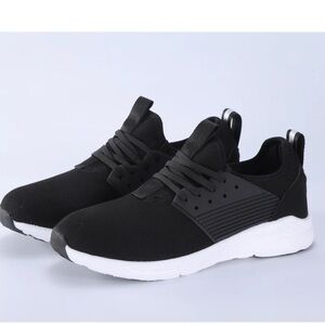 Loom Waterproof Black Sneakers
